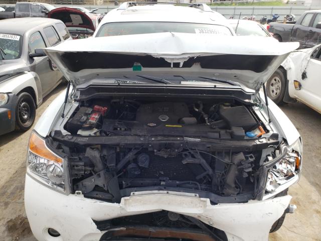 Photo 6 VIN: 5N1BA0NE0DN611886 - NISSAN ARMADA PLA 