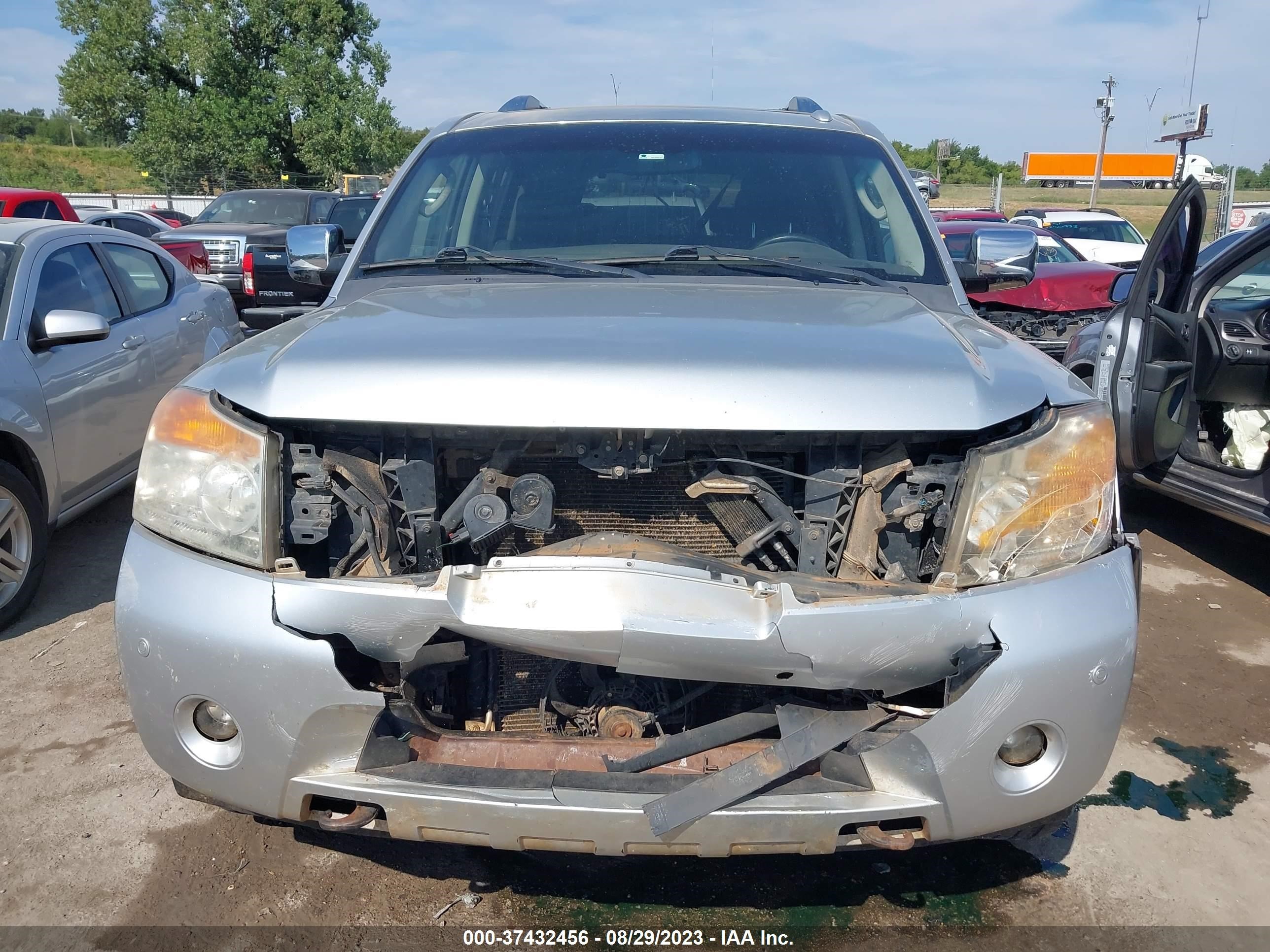 Photo 11 VIN: 5N1BA0NE4CN622677 - NISSAN ARMADA 