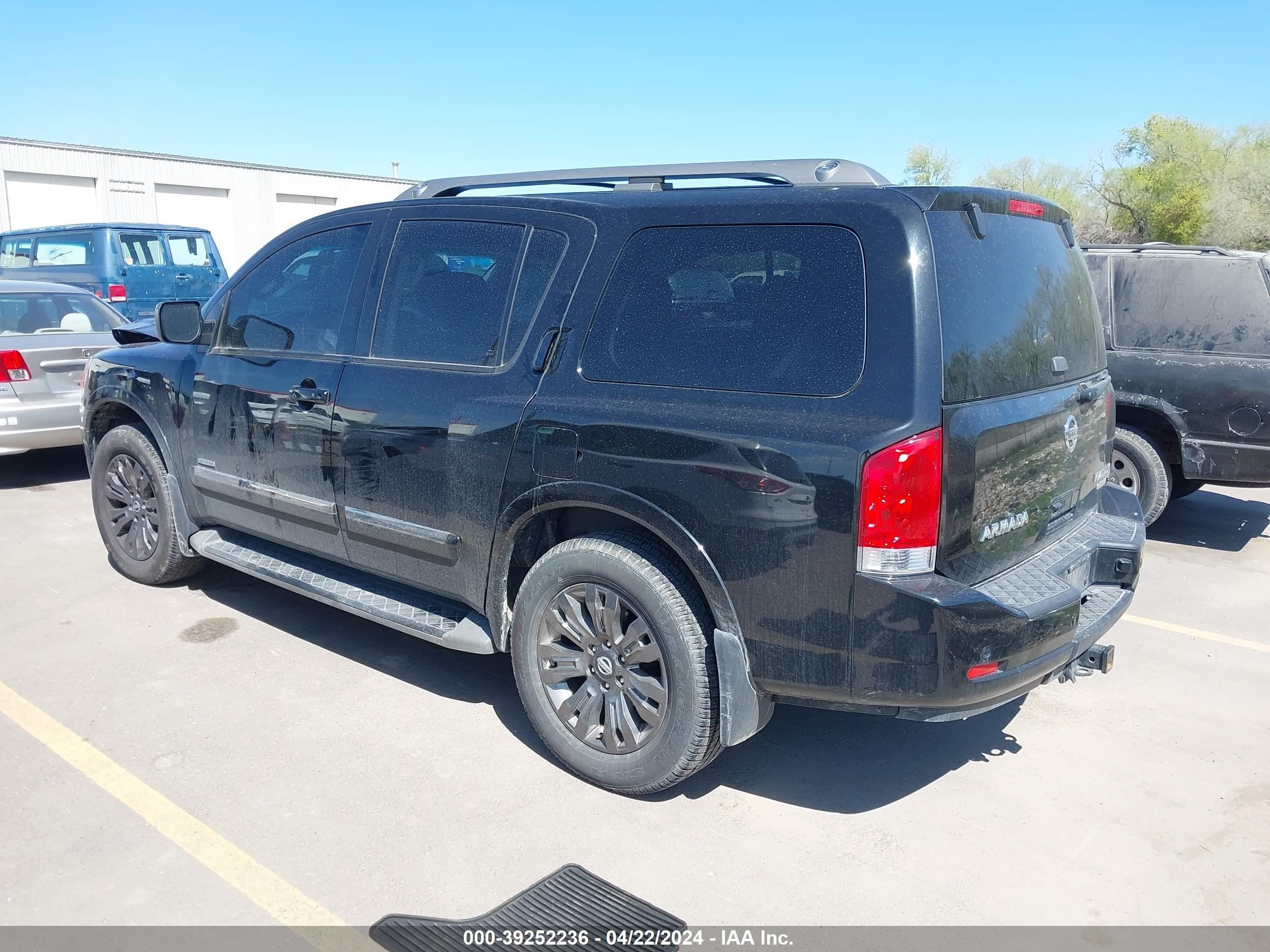 Photo 2 VIN: 5N1BA0NE4FN613711 - NISSAN ARMADA 