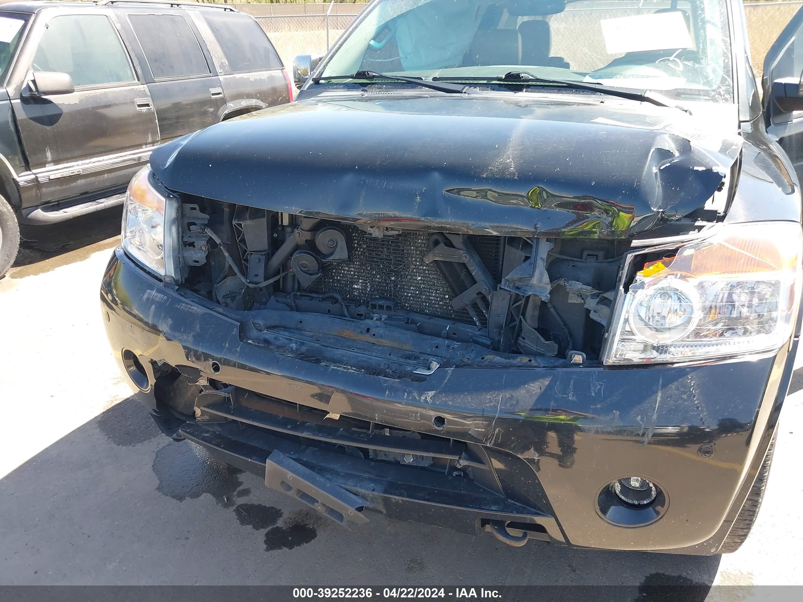 Photo 5 VIN: 5N1BA0NE4FN613711 - NISSAN ARMADA 