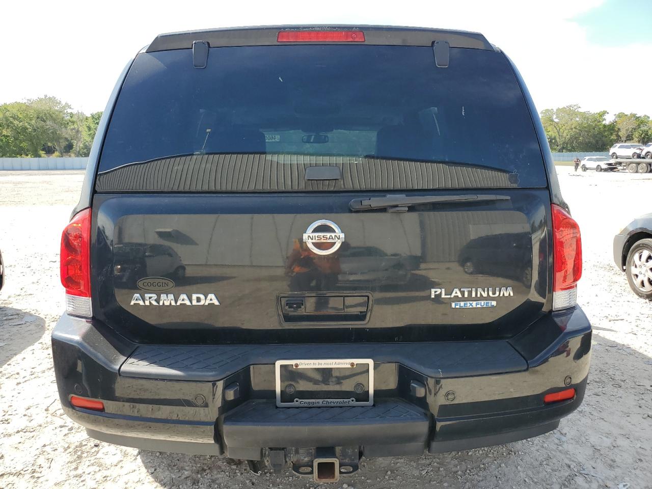 Photo 5 VIN: 5N1BA0NE5FN613393 - NISSAN ARMADA 