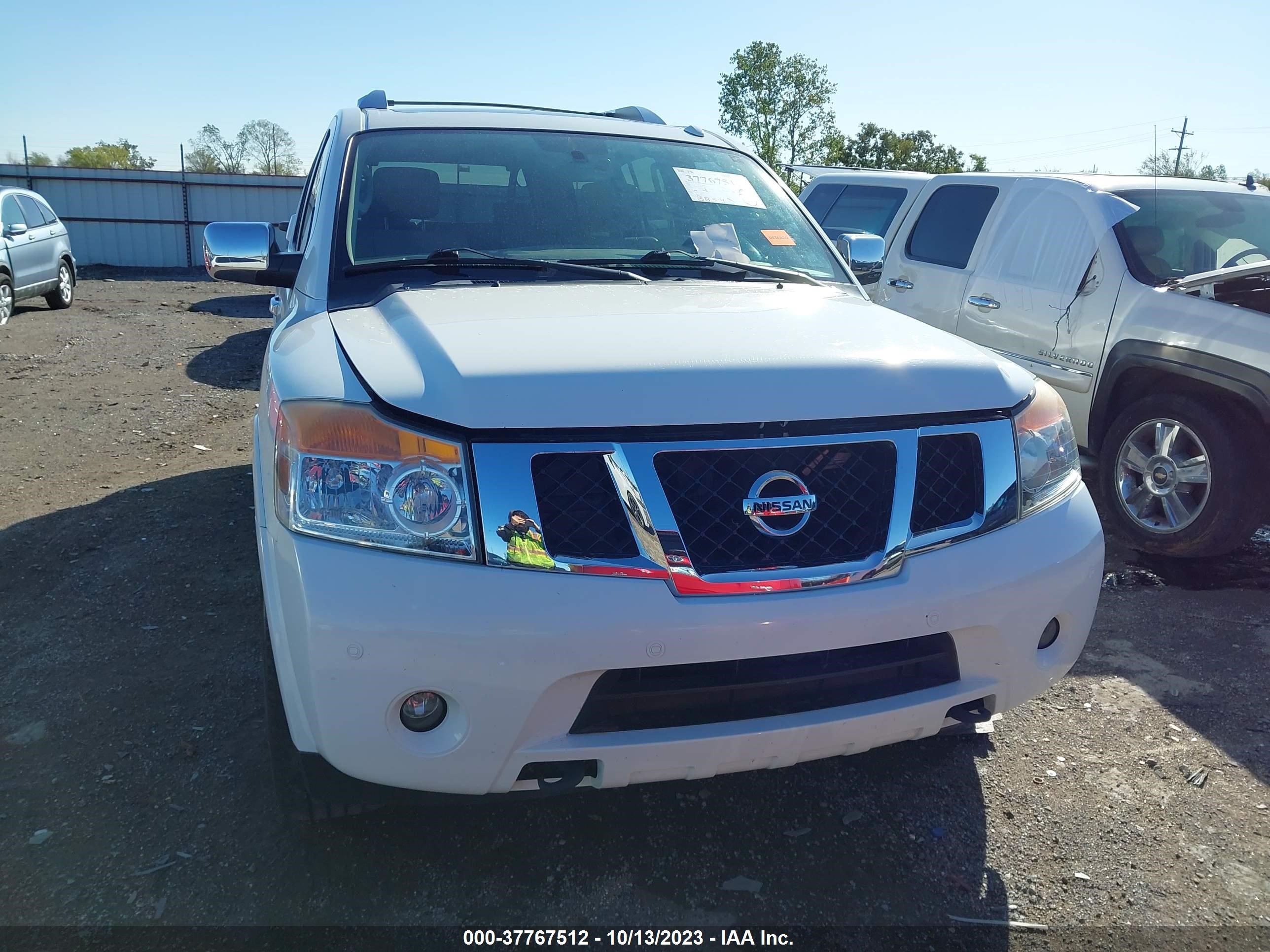 Photo 11 VIN: 5N1BA0NE9BN612466 - NISSAN ARMADA 