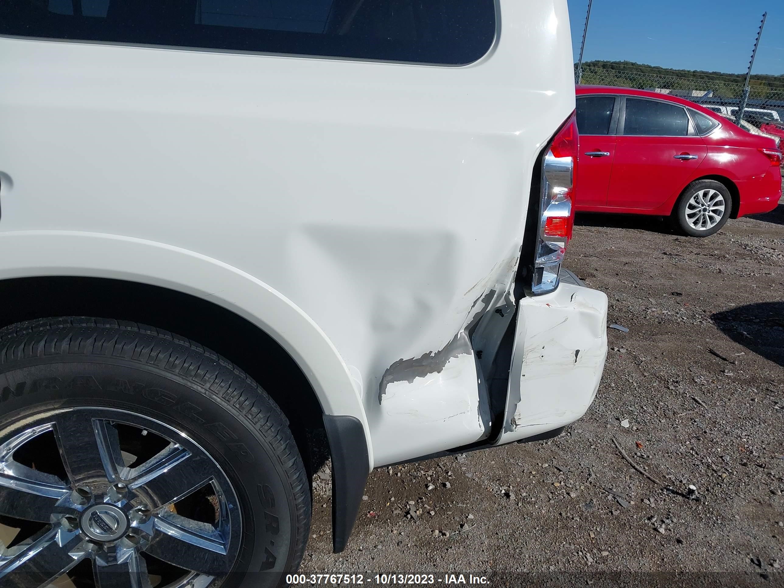 Photo 5 VIN: 5N1BA0NE9BN612466 - NISSAN ARMADA 