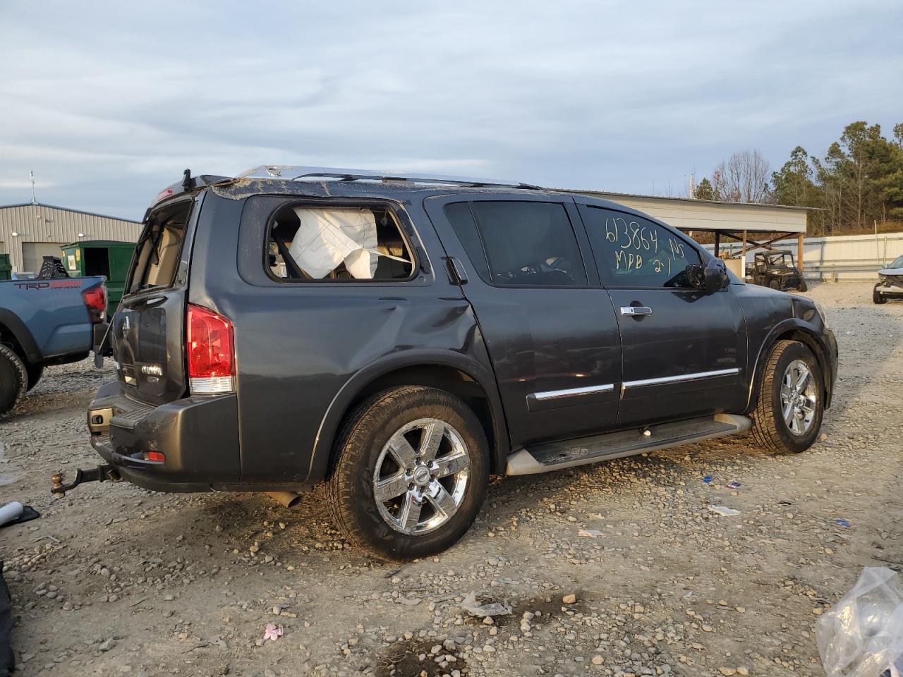 Photo 2 VIN: 5N1BA0NF1CN613864 - NISSAN ARMADA 