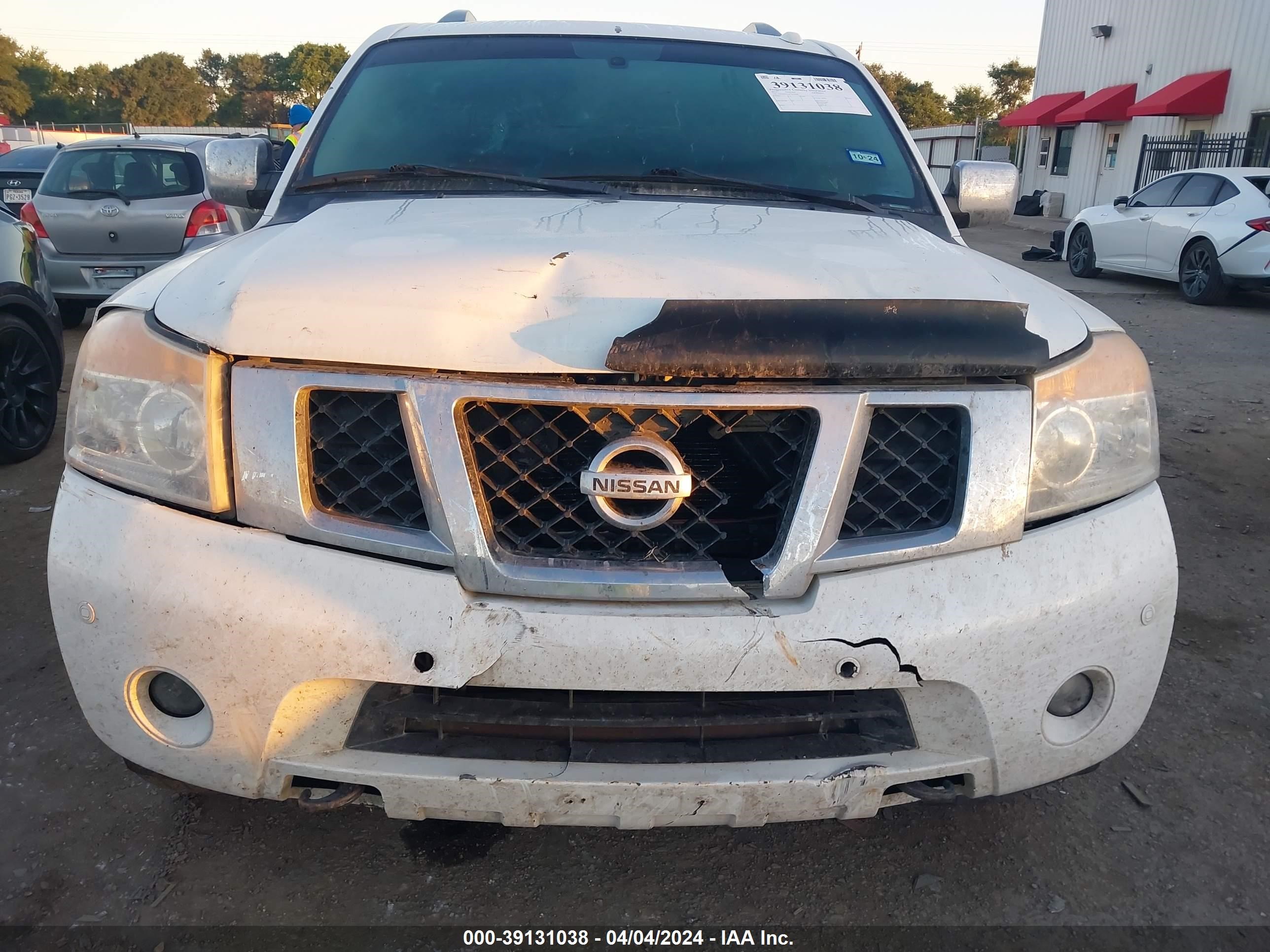 Photo 5 VIN: 5N1BA0NF2FN622626 - NISSAN ARMADA 