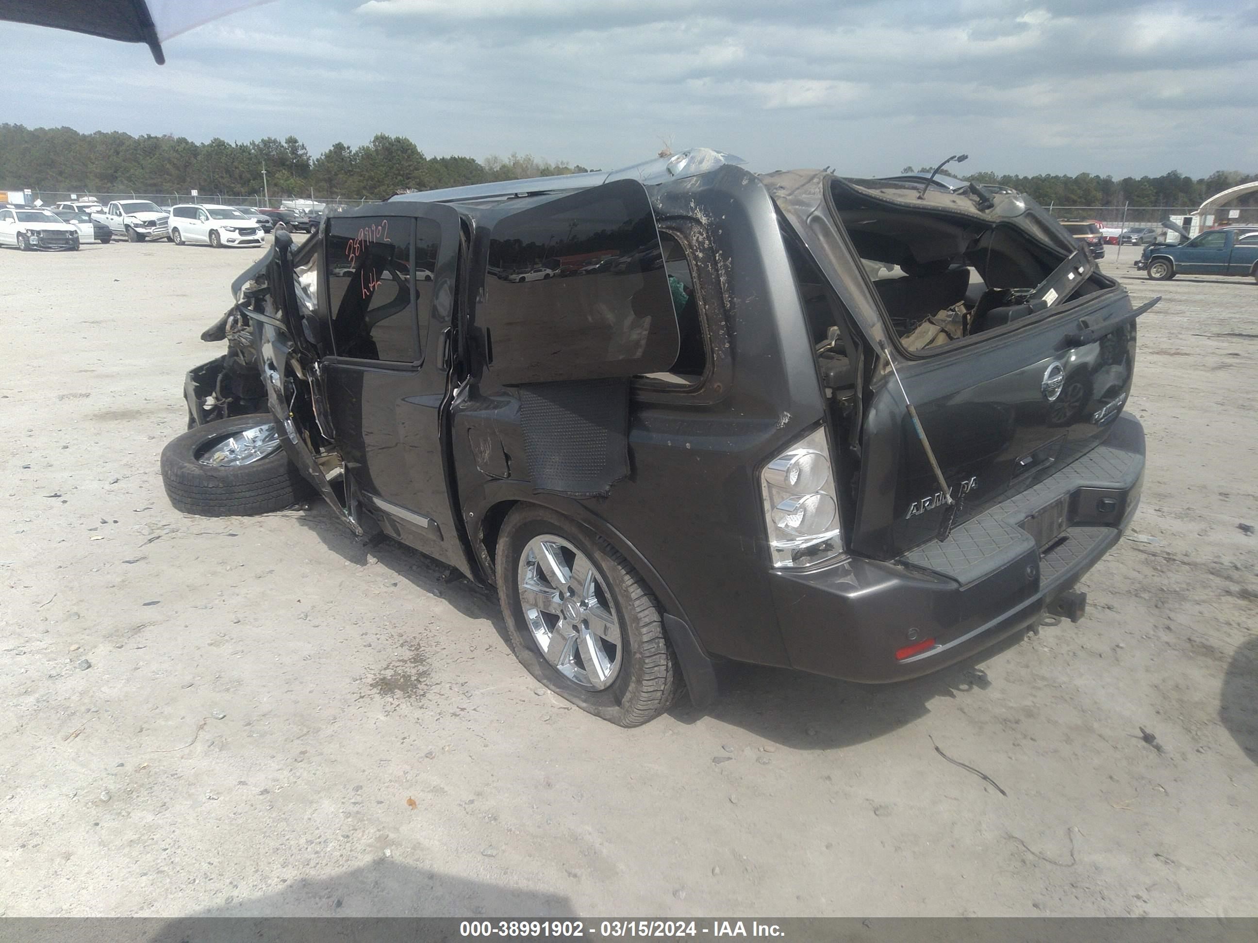 Photo 2 VIN: 5N1BA0NF5BN621867 - NISSAN ARMADA 