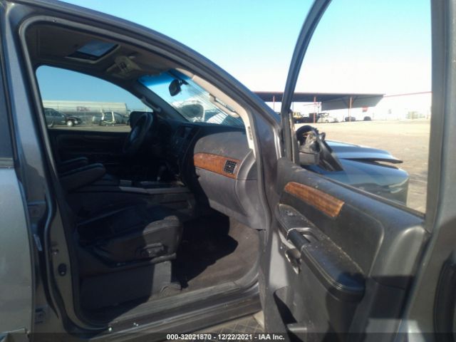 Photo 4 VIN: 5N1BA0NF8DN604595 - NISSAN ARMADA 