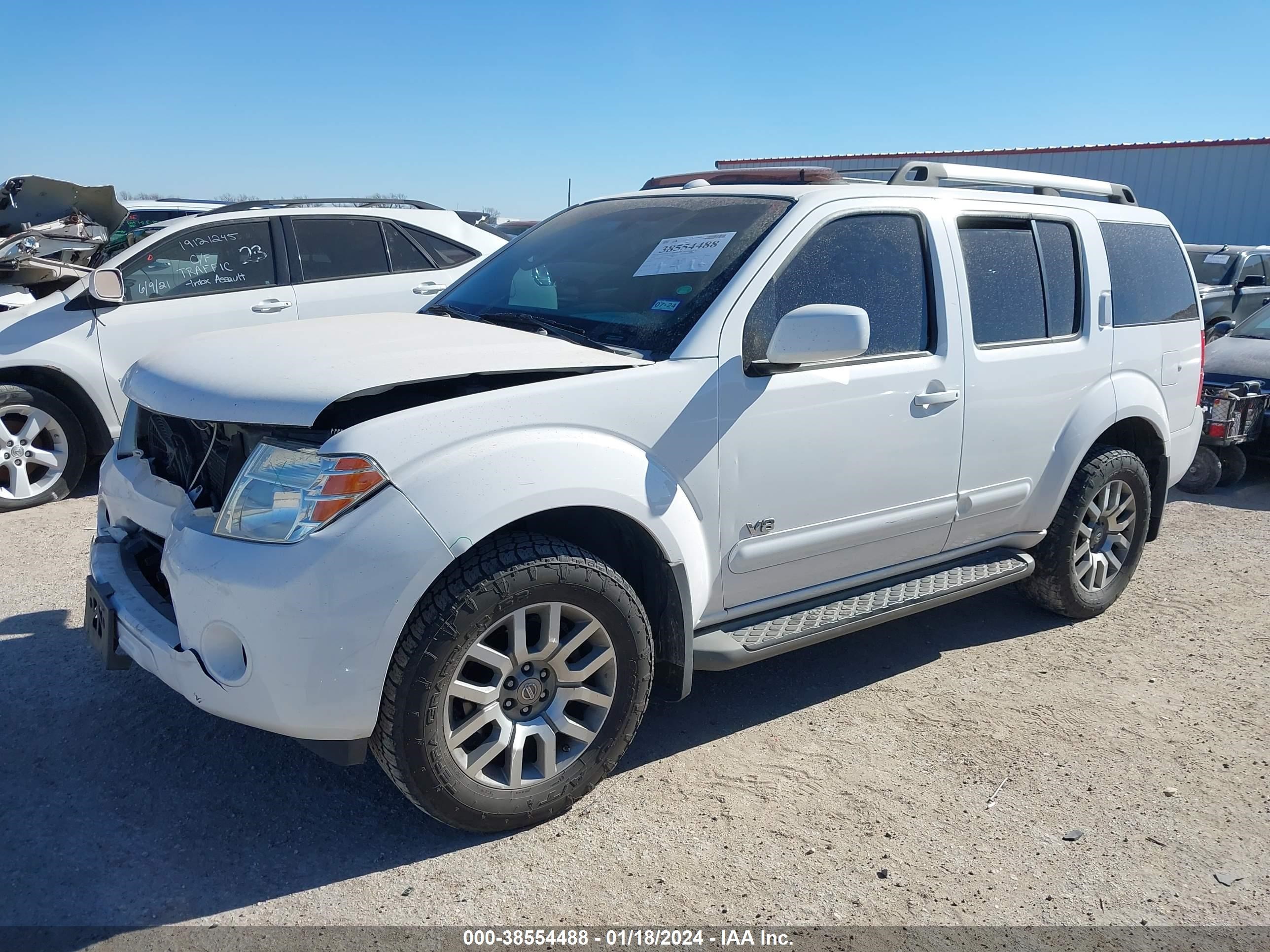 Photo 1 VIN: 5N1BR18A58C611455 - NISSAN PATHFINDER 