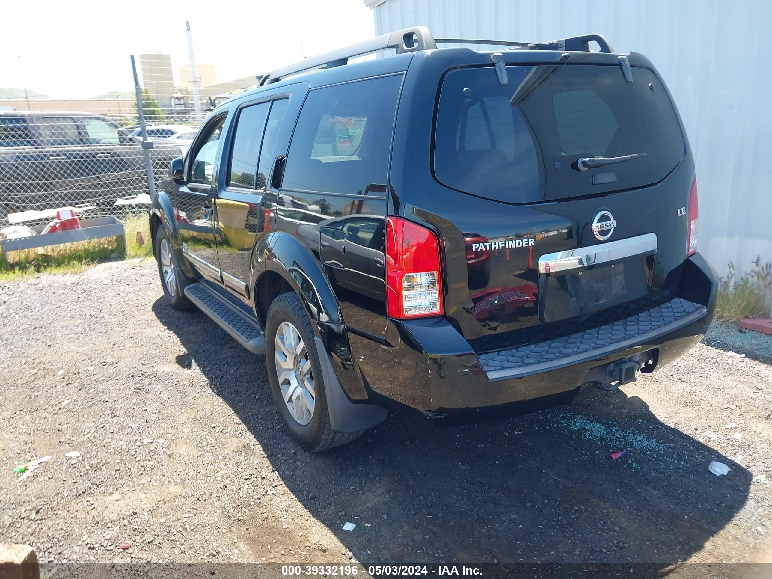 Photo 2 VIN: 5N1BR18A88C601504 - NISSAN PATHFINDER 