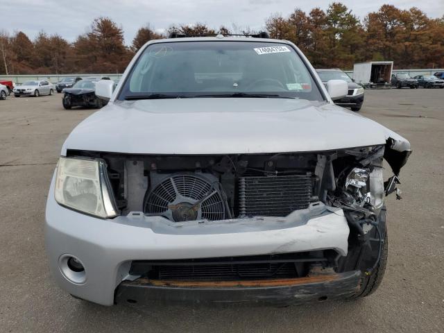 Photo 4 VIN: 5N1BR18B28C625919 - NISSAN PATHFINDER 