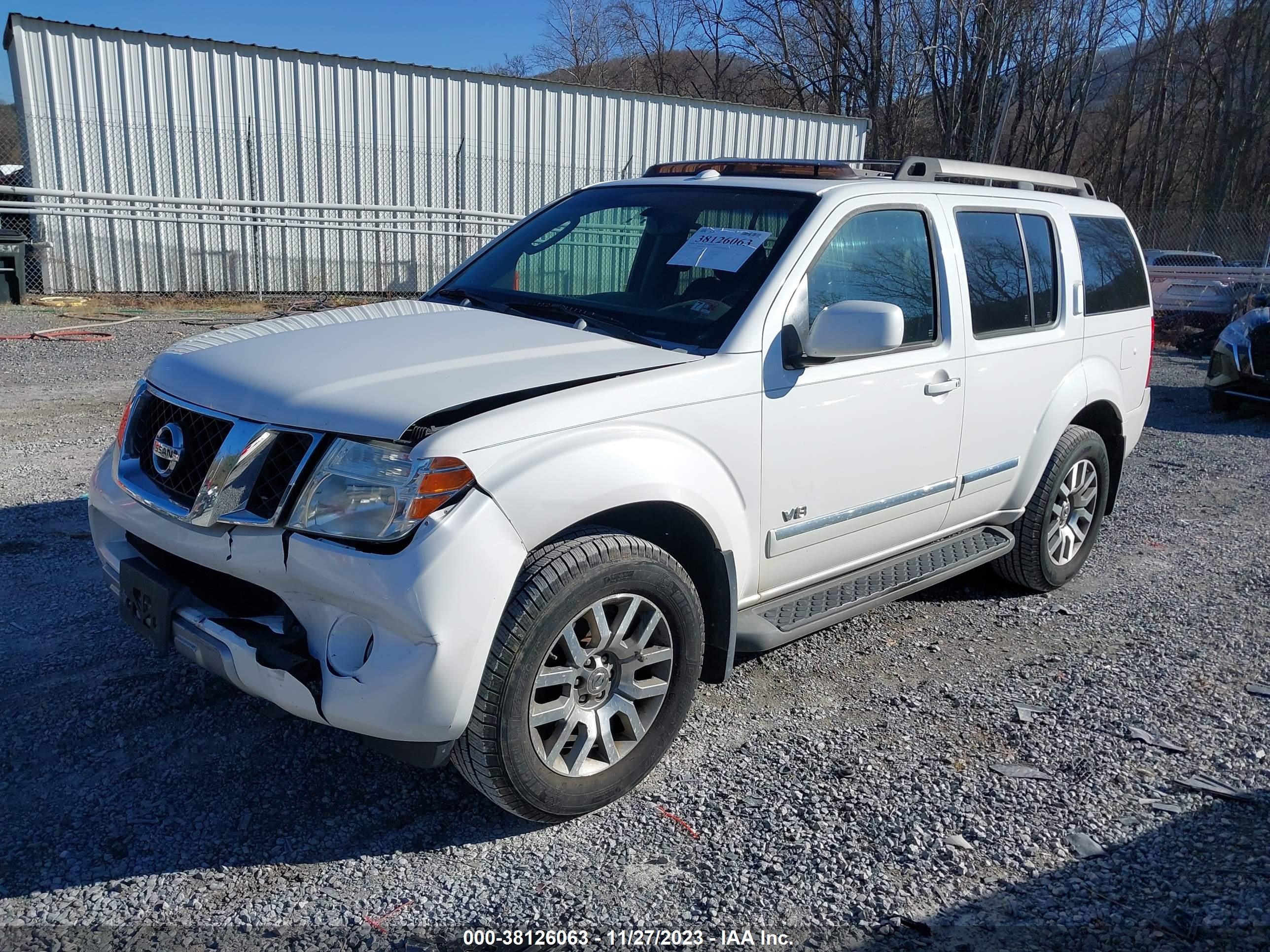 Photo 1 VIN: 5N1BR18B68C609643 - NISSAN PATHFINDER 