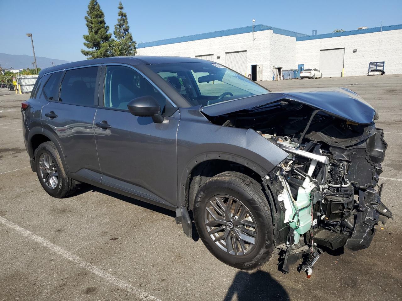 Photo 3 VIN: 5N1BT3AA0PC756151 - NISSAN ROGUE 