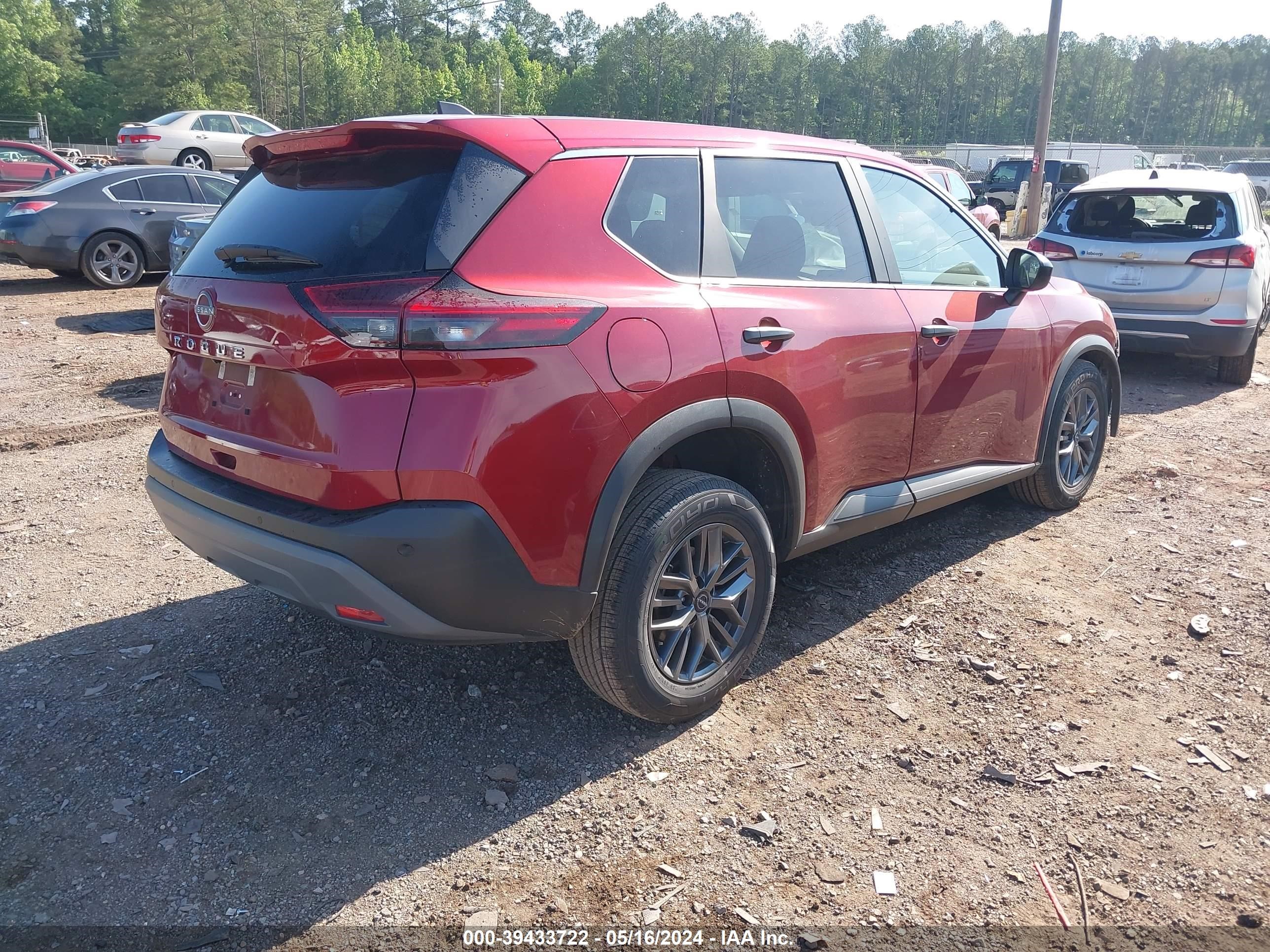 Photo 3 VIN: 5N1BT3AA3PC790455 - NISSAN ROGUE 