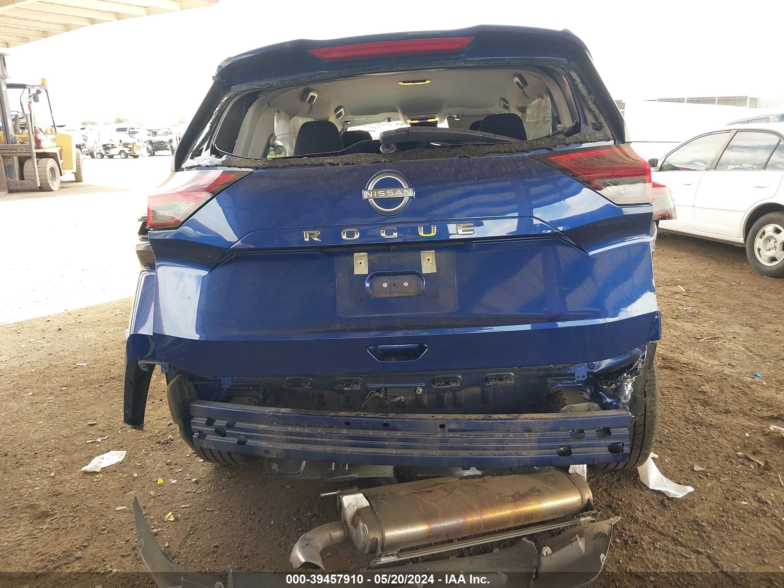 Photo 15 VIN: 5N1BT3AA4PC808767 - NISSAN ROGUE 