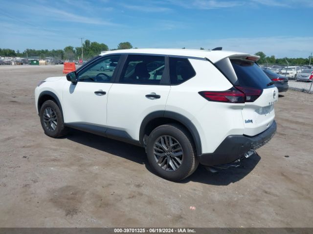 Photo 2 VIN: 5N1BT3AA6PC798873 - NISSAN ROGUE 