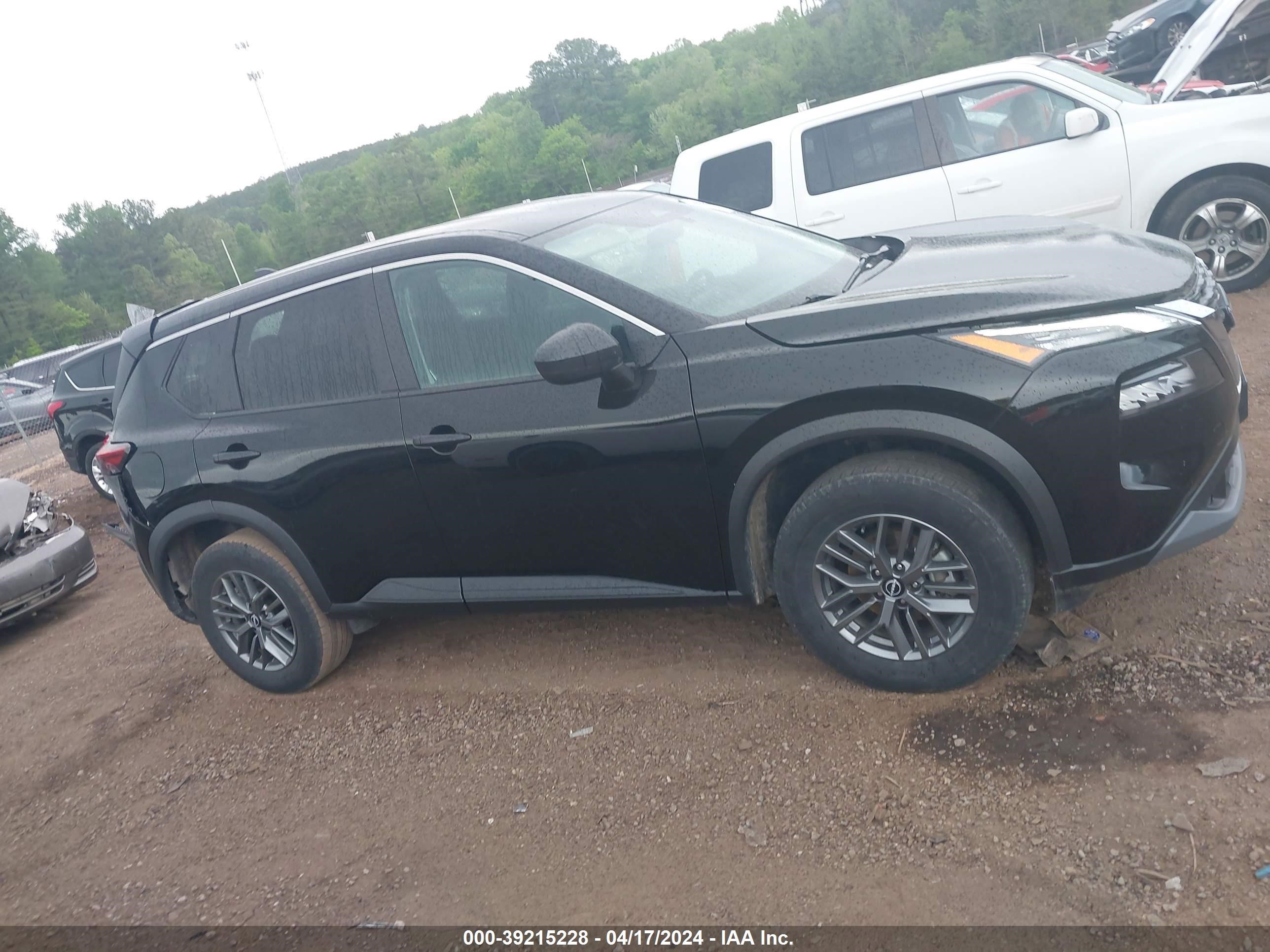 Photo 12 VIN: 5N1BT3AA7PC794198 - NISSAN ROGUE 