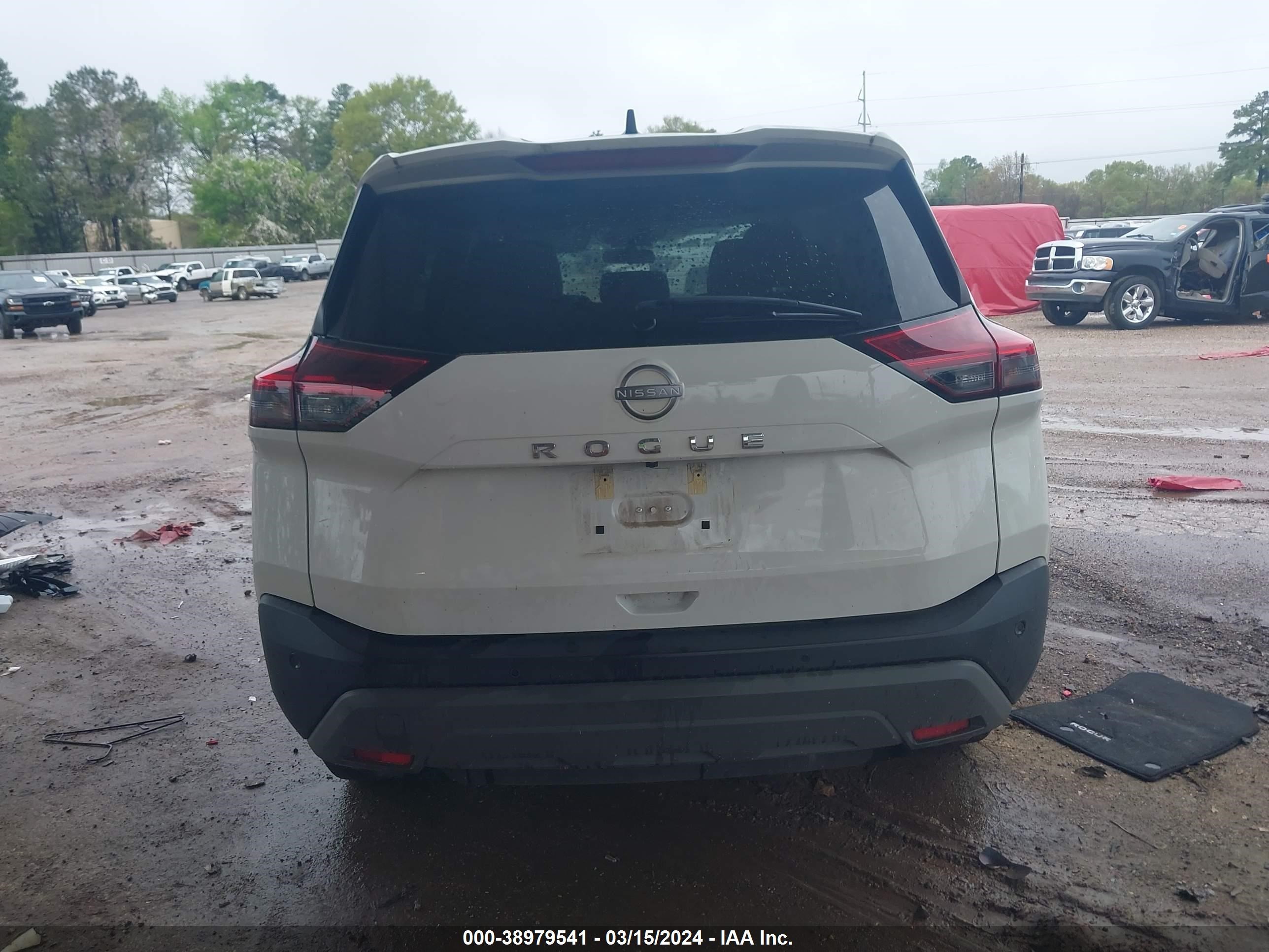 Photo 14 VIN: 5N1BT3AA8NC704196 - NISSAN ROGUE 