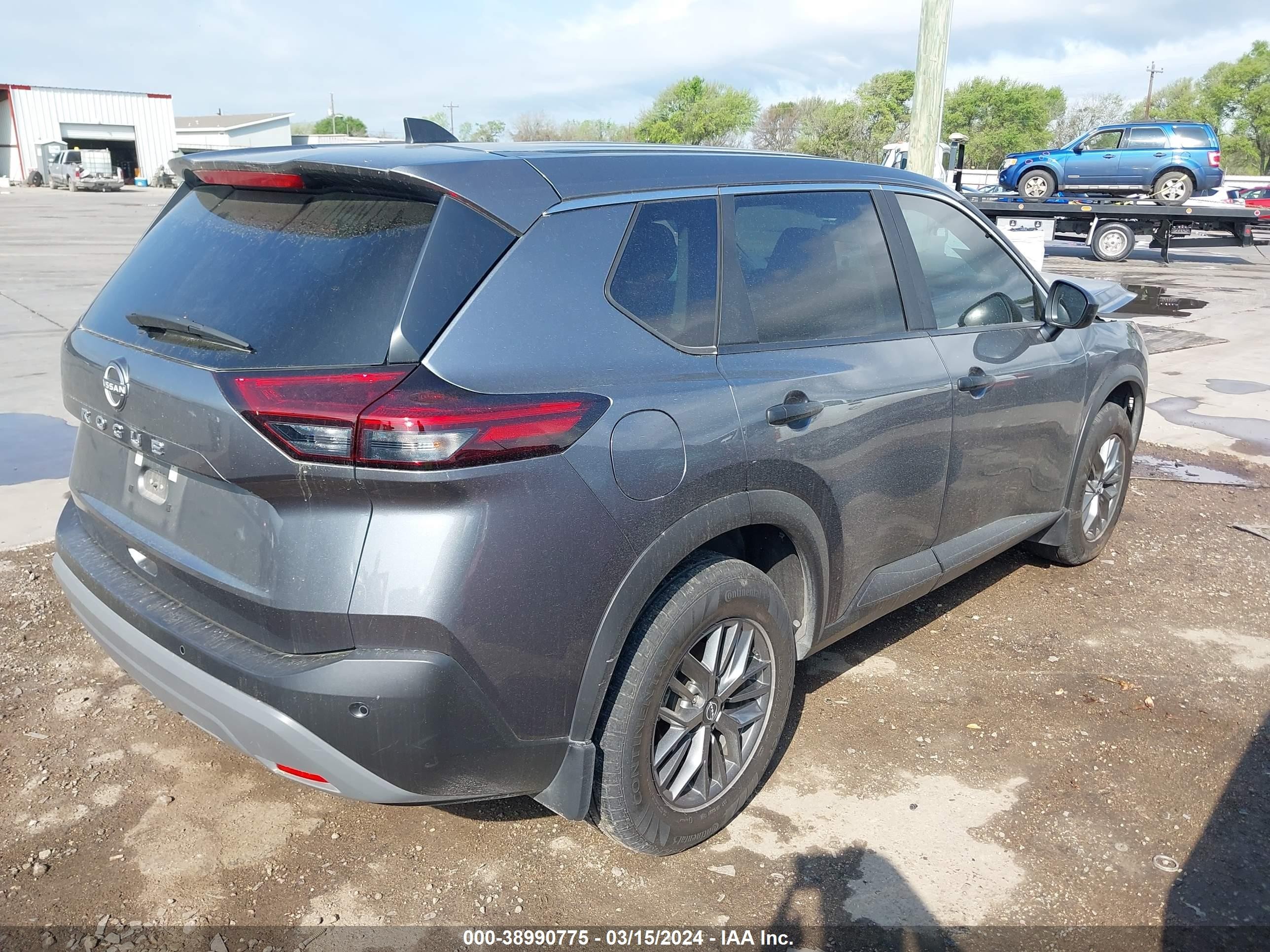 Photo 3 VIN: 5N1BT3AA9PC754897 - NISSAN ROGUE 