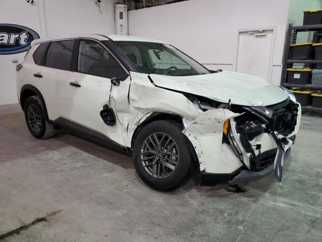 Photo 3 VIN: 5N1BT3AB0PC888688 - NISSAN ROGUE 