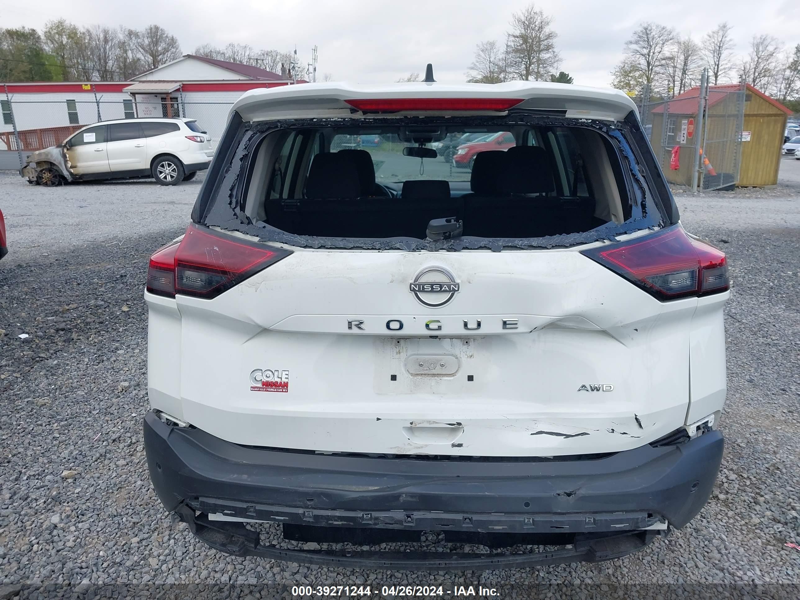 Photo 16 VIN: 5N1BT3AB2PC914109 - NISSAN ROGUE 