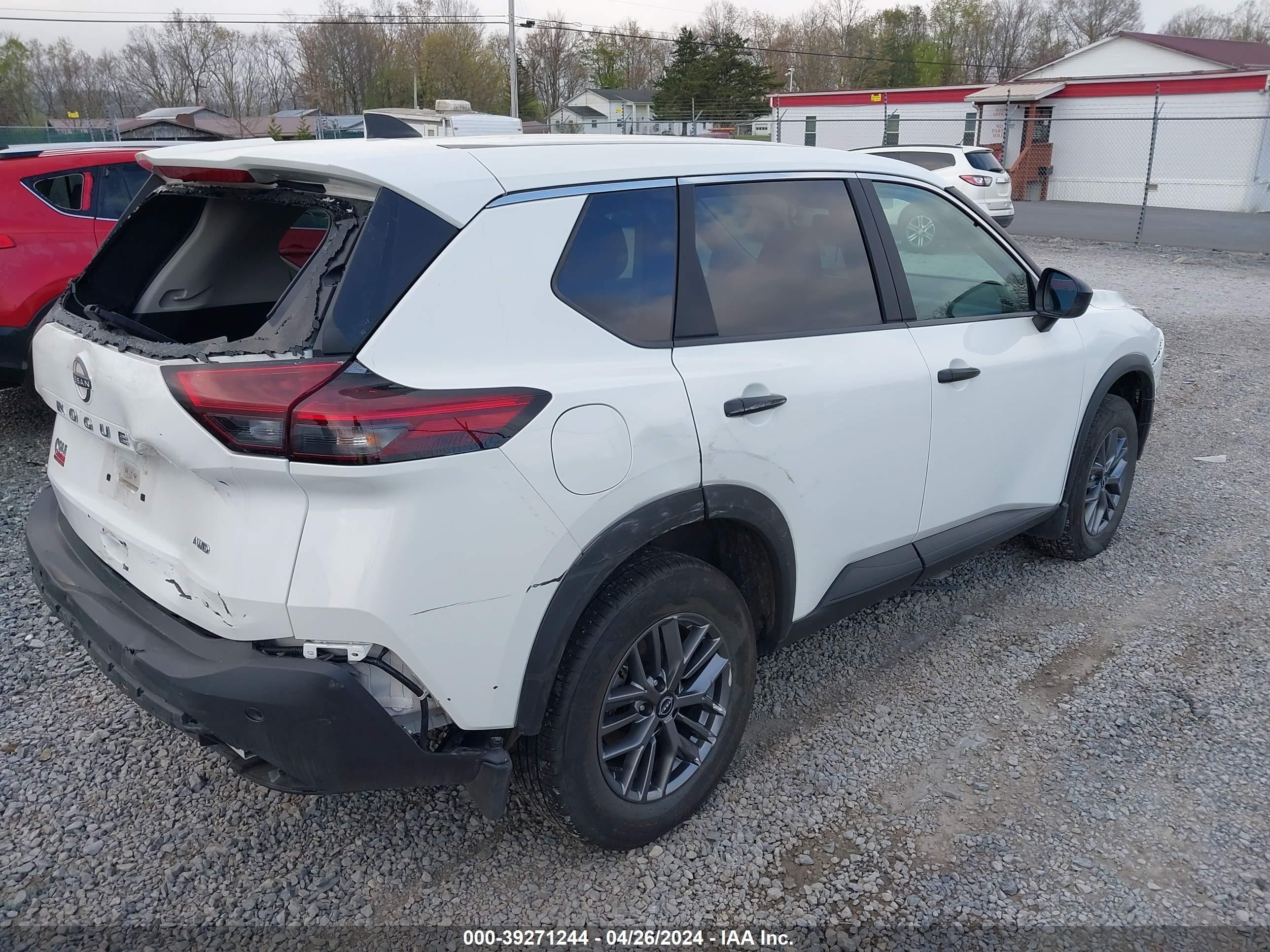 Photo 3 VIN: 5N1BT3AB2PC914109 - NISSAN ROGUE 