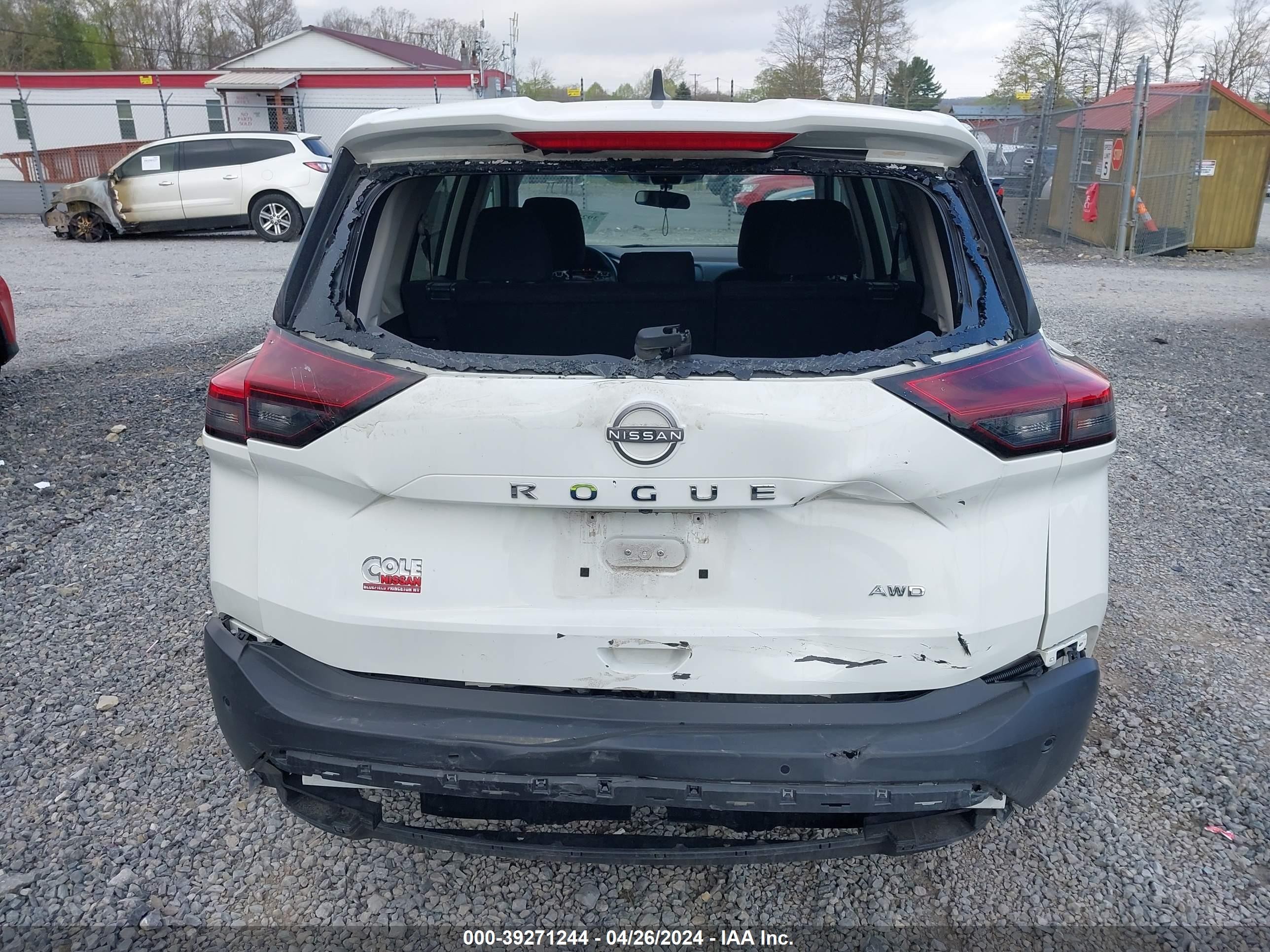 Photo 5 VIN: 5N1BT3AB2PC914109 - NISSAN ROGUE 