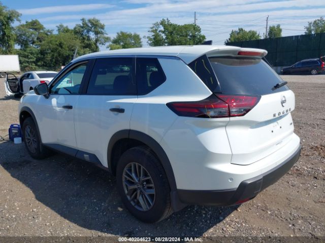 Photo 2 VIN: 5N1BT3AB2RC727648 - NISSAN ROGUE 