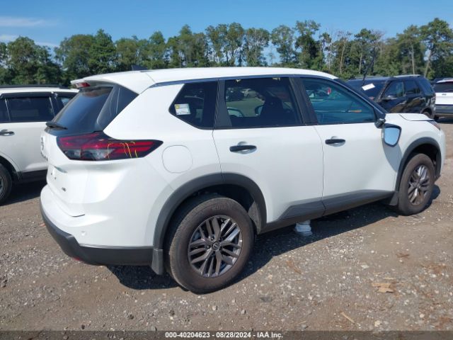 Photo 3 VIN: 5N1BT3AB2RC727648 - NISSAN ROGUE 