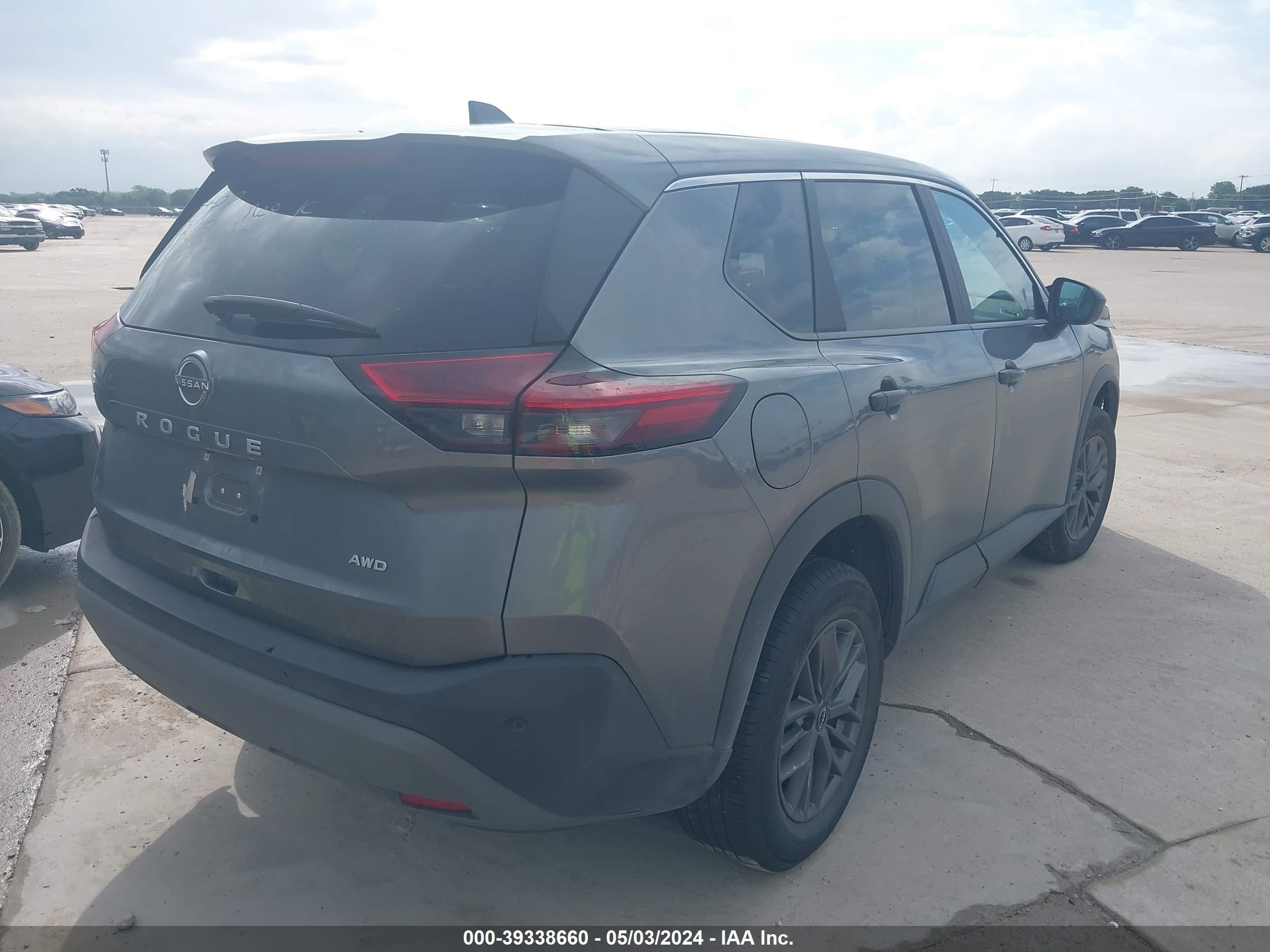 Photo 3 VIN: 5N1BT3AB3PC903376 - NISSAN ROGUE 