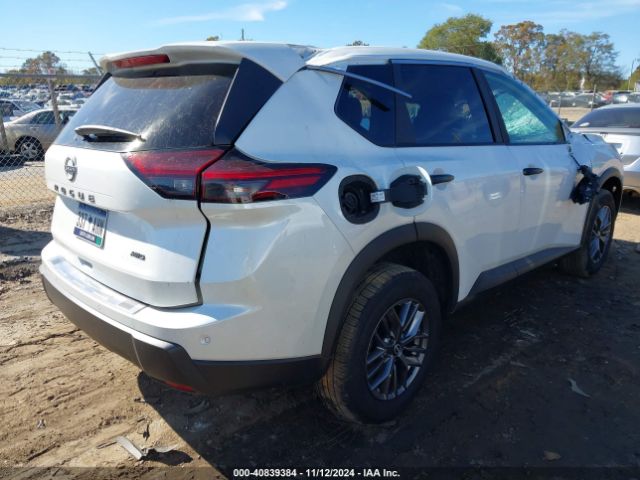 Photo 3 VIN: 5N1BT3AB3RC680467 - NISSAN ROGUE 