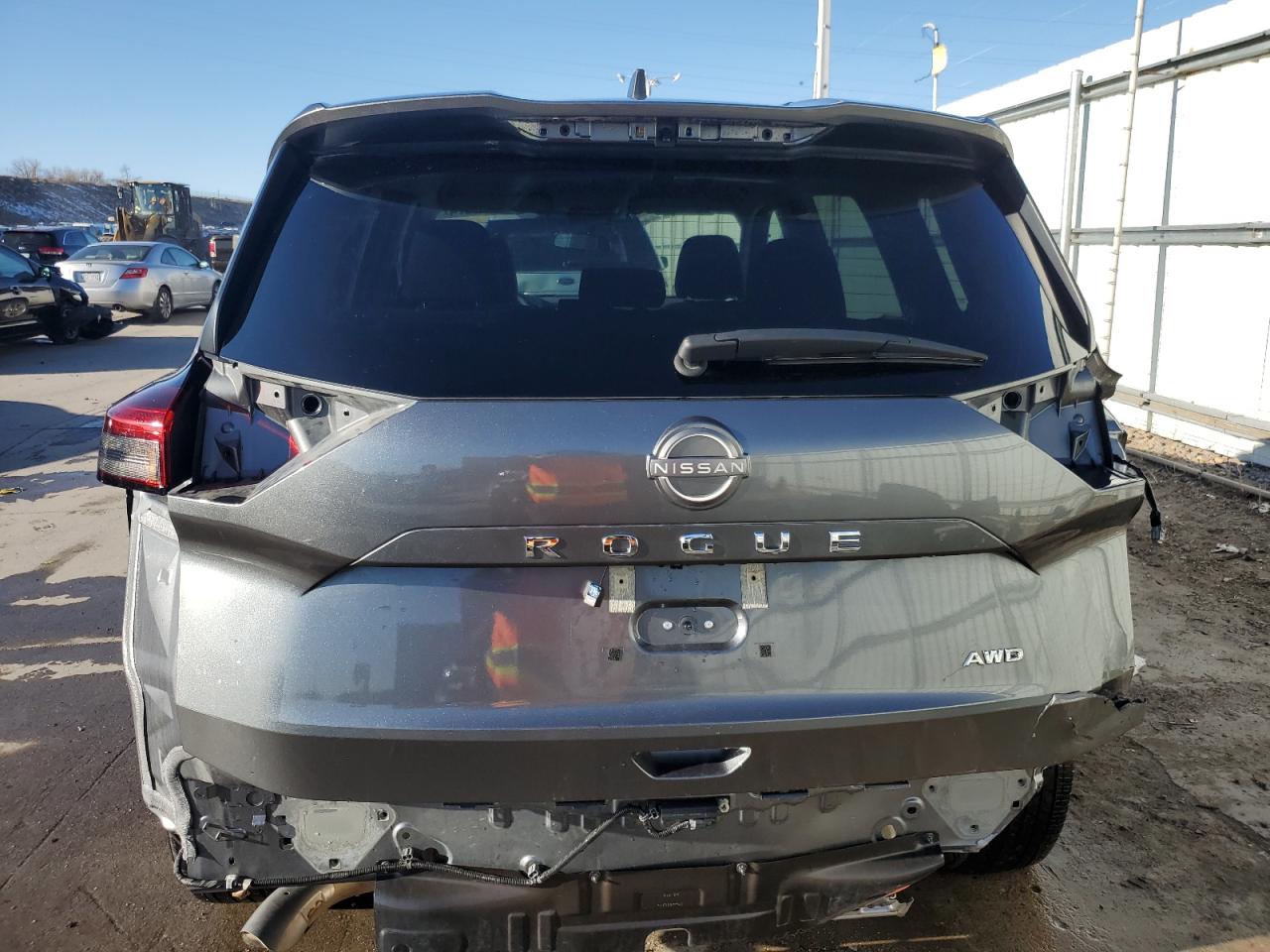 Photo 5 VIN: 5N1BT3AB4PC770692 - NISSAN ROGUE 