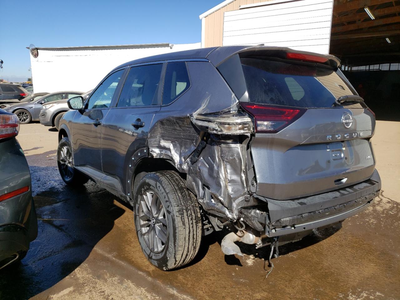 Photo 1 VIN: 5N1BT3AB5PC781586 - NISSAN ROGUE 