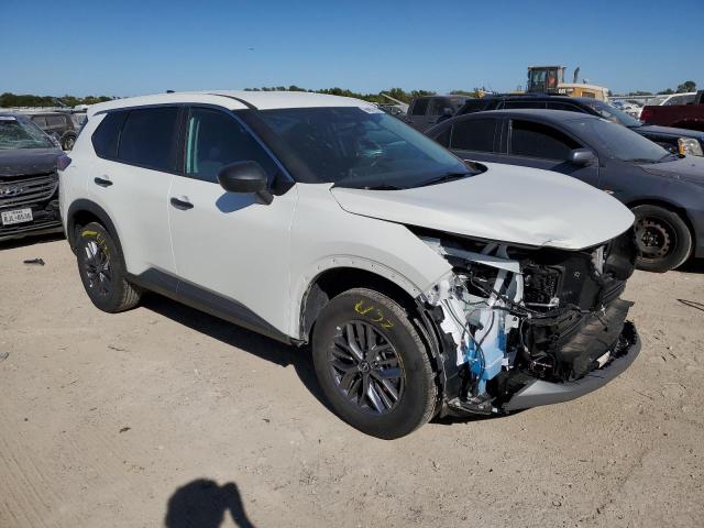 Photo 3 VIN: 5N1BT3AB5PC854567 - NISSAN ROGUE 