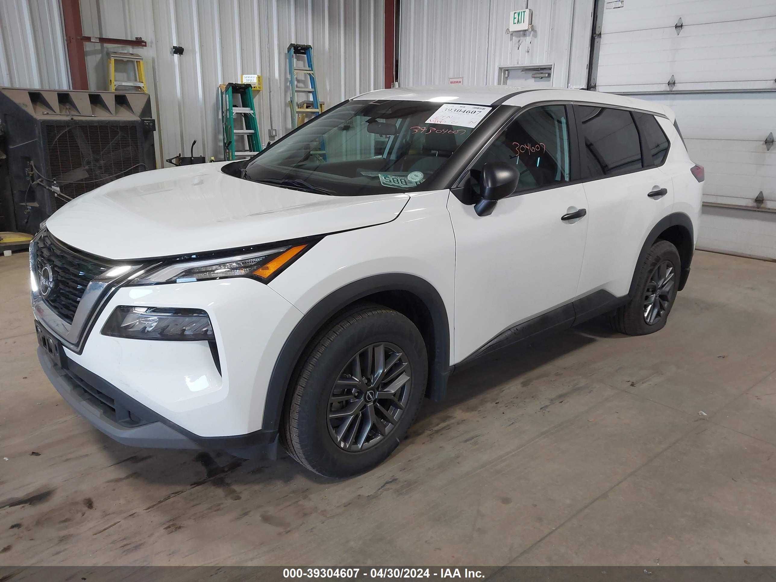 Photo 1 VIN: 5N1BT3AB6NC700723 - NISSAN ROGUE 