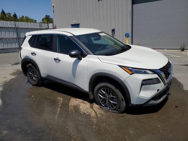 Photo 3 VIN: 5N1BT3AB6PC777658 - NISSAN ROGUE 