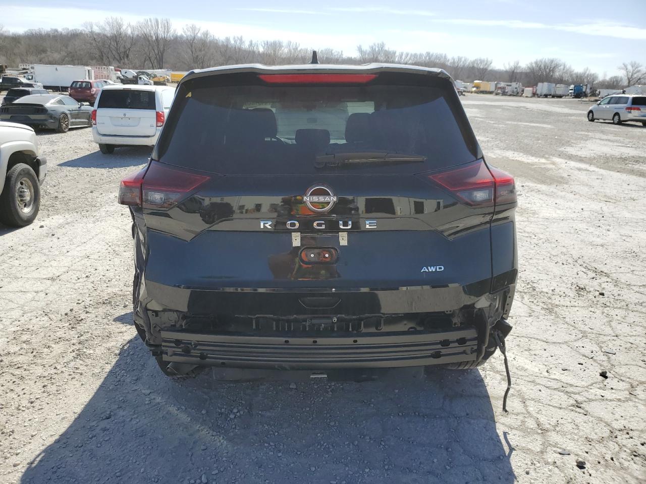 Photo 5 VIN: 5N1BT3AB6PC806639 - NISSAN ROGUE 