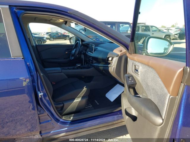 Photo 4 VIN: 5N1BT3AB6PC894110 - NISSAN ROGUE 