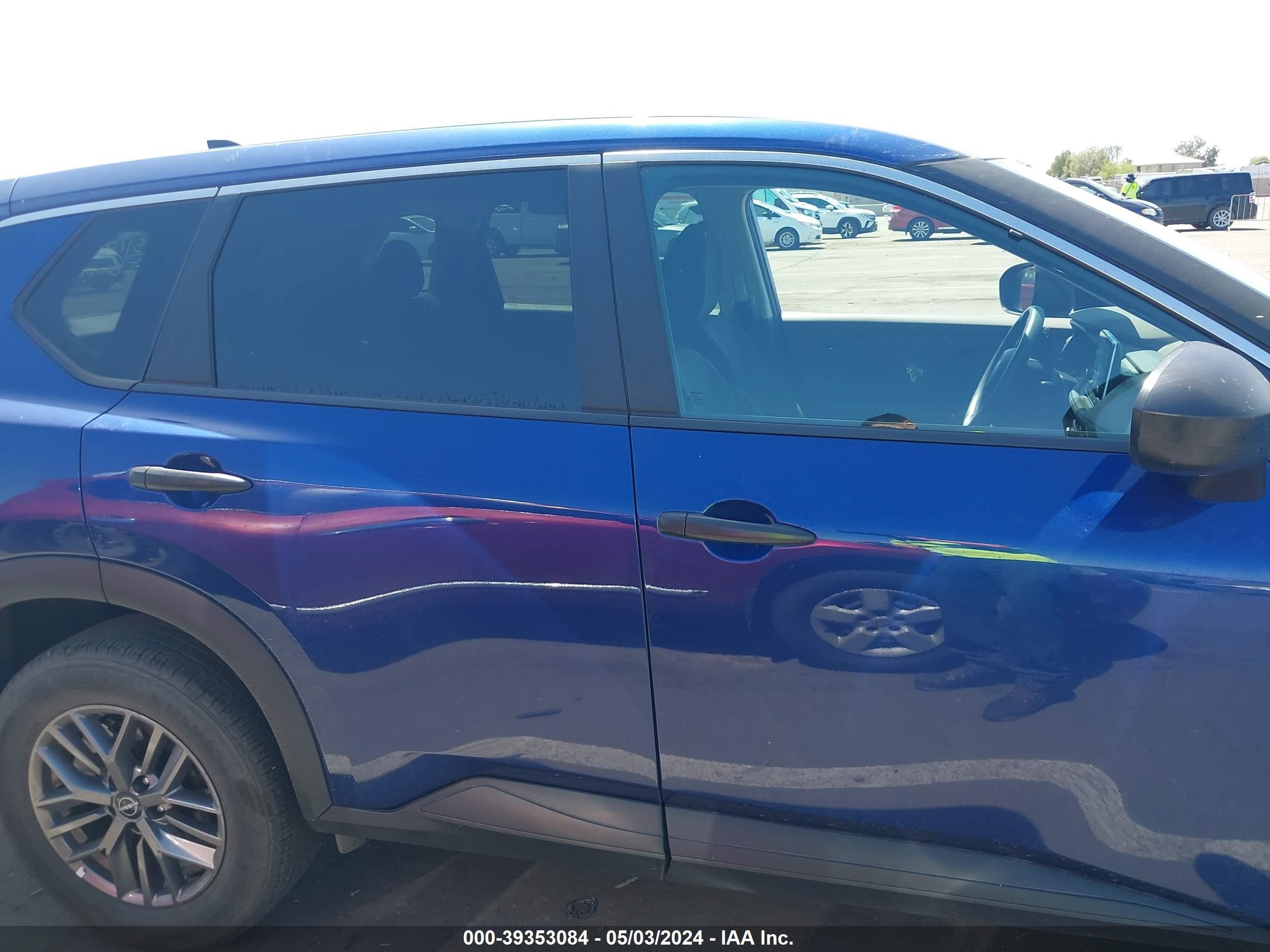 Photo 13 VIN: 5N1BT3AB8PC819084 - NISSAN ROGUE 