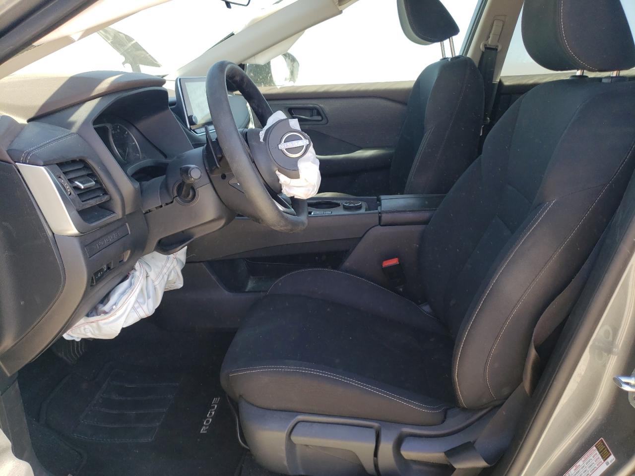 Photo 6 VIN: 5N1BT3AB9PC822690 - NISSAN ROGUE 