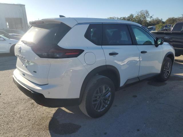 Photo 2 VIN: 5N1BT3ABXRC750109 - NISSAN ROGUE S 