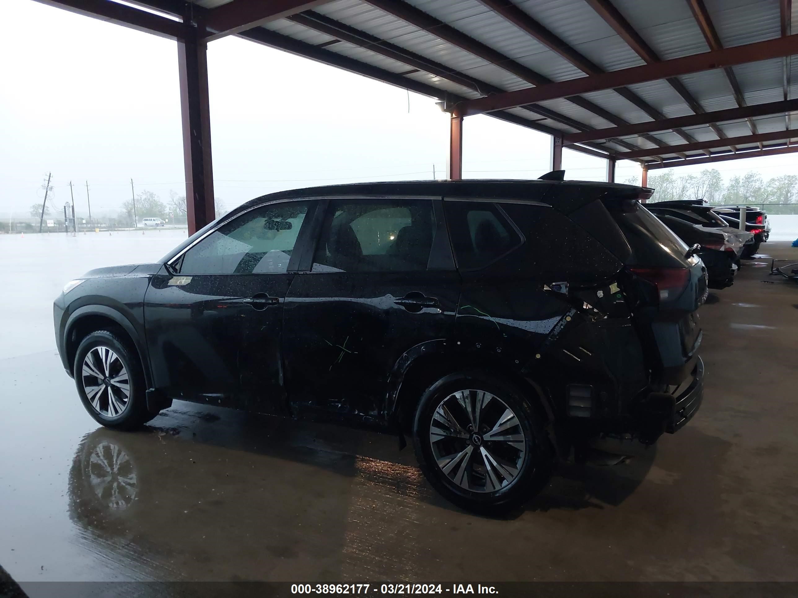 Photo 14 VIN: 5N1BT3BA0PC675021 - NISSAN ROGUE 