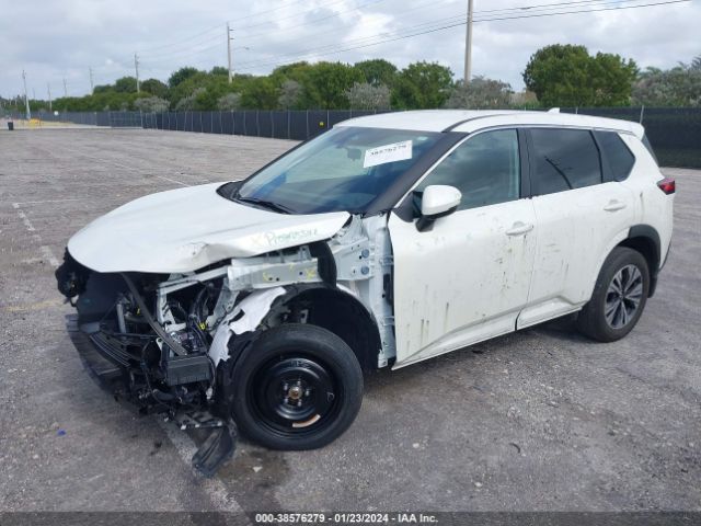 Photo 1 VIN: 5N1BT3BA0PC688769 - NISSAN ROGUE 