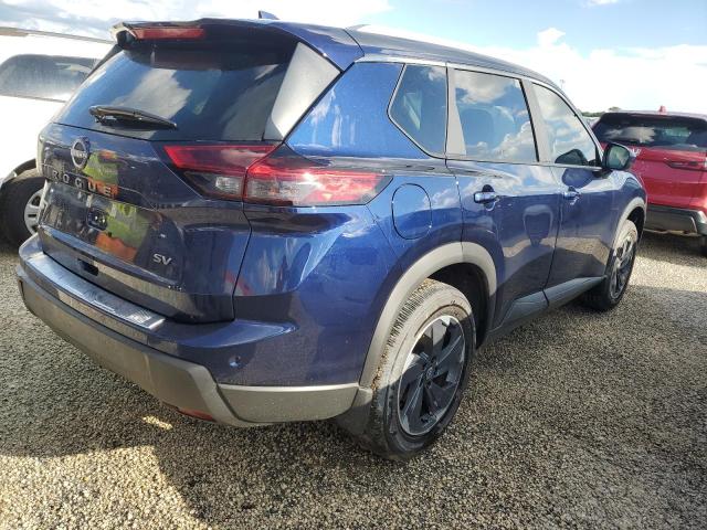 Photo 2 VIN: 5N1BT3BA0RC754272 - NISSAN ROGUE SV 