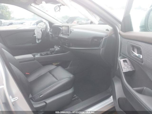 Photo 4 VIN: 5N1BT3BA1NC679916 - NISSAN ROGUE 