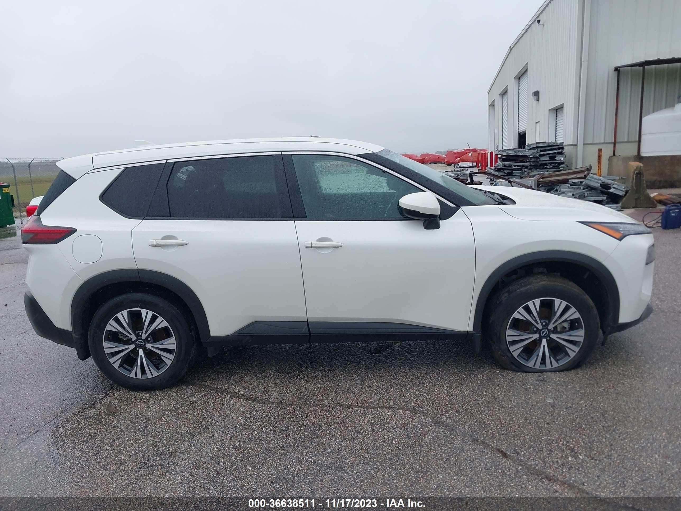 Photo 12 VIN: 5N1BT3BA1NC712218 - NISSAN ROGUE 