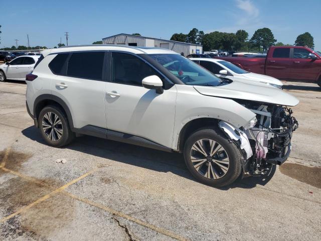 Photo 3 VIN: 5N1BT3BA1PC672113 - NISSAN ROGUE 