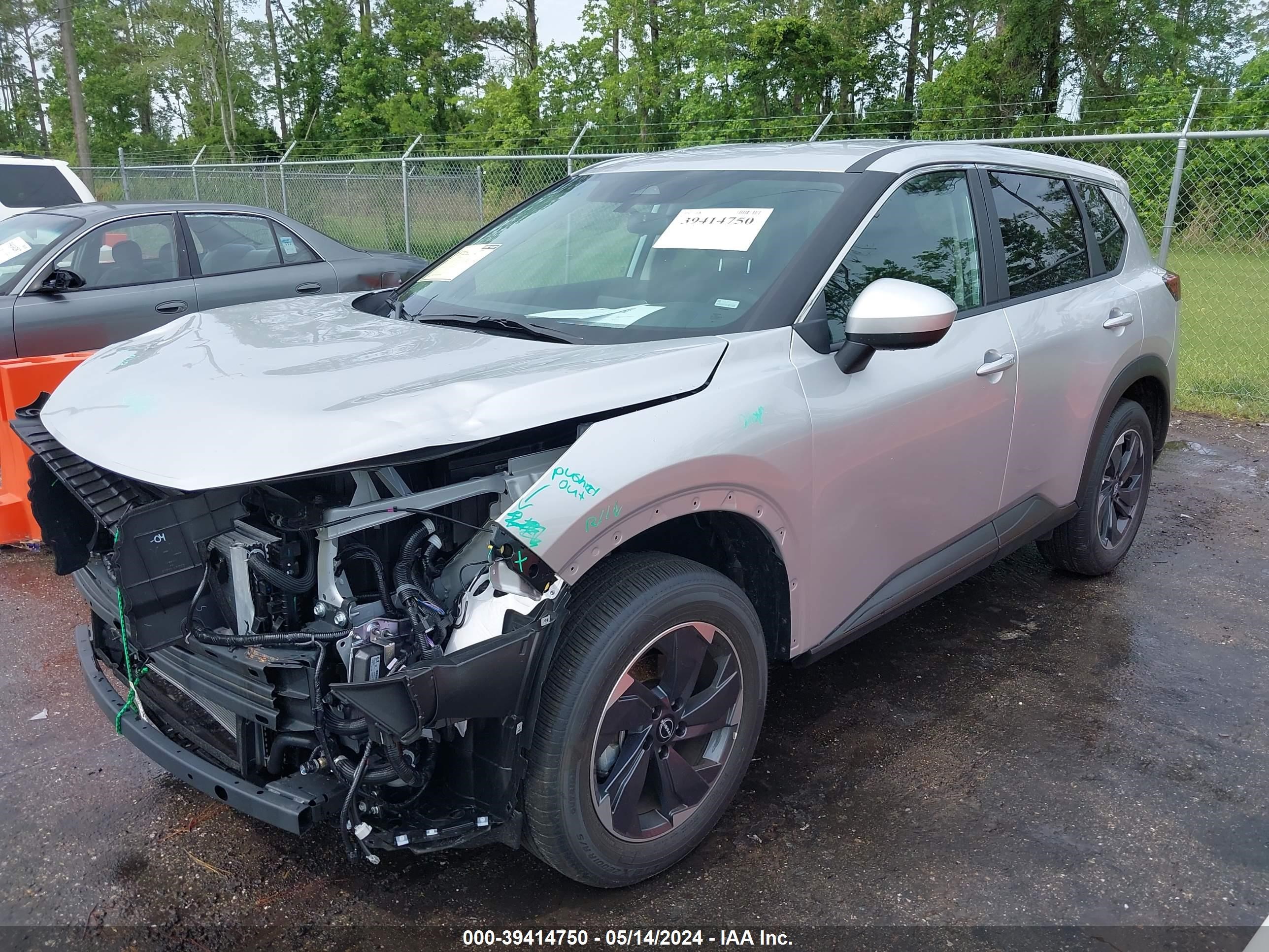 Photo 1 VIN: 5N1BT3BA2RC686525 - NISSAN ROGUE 