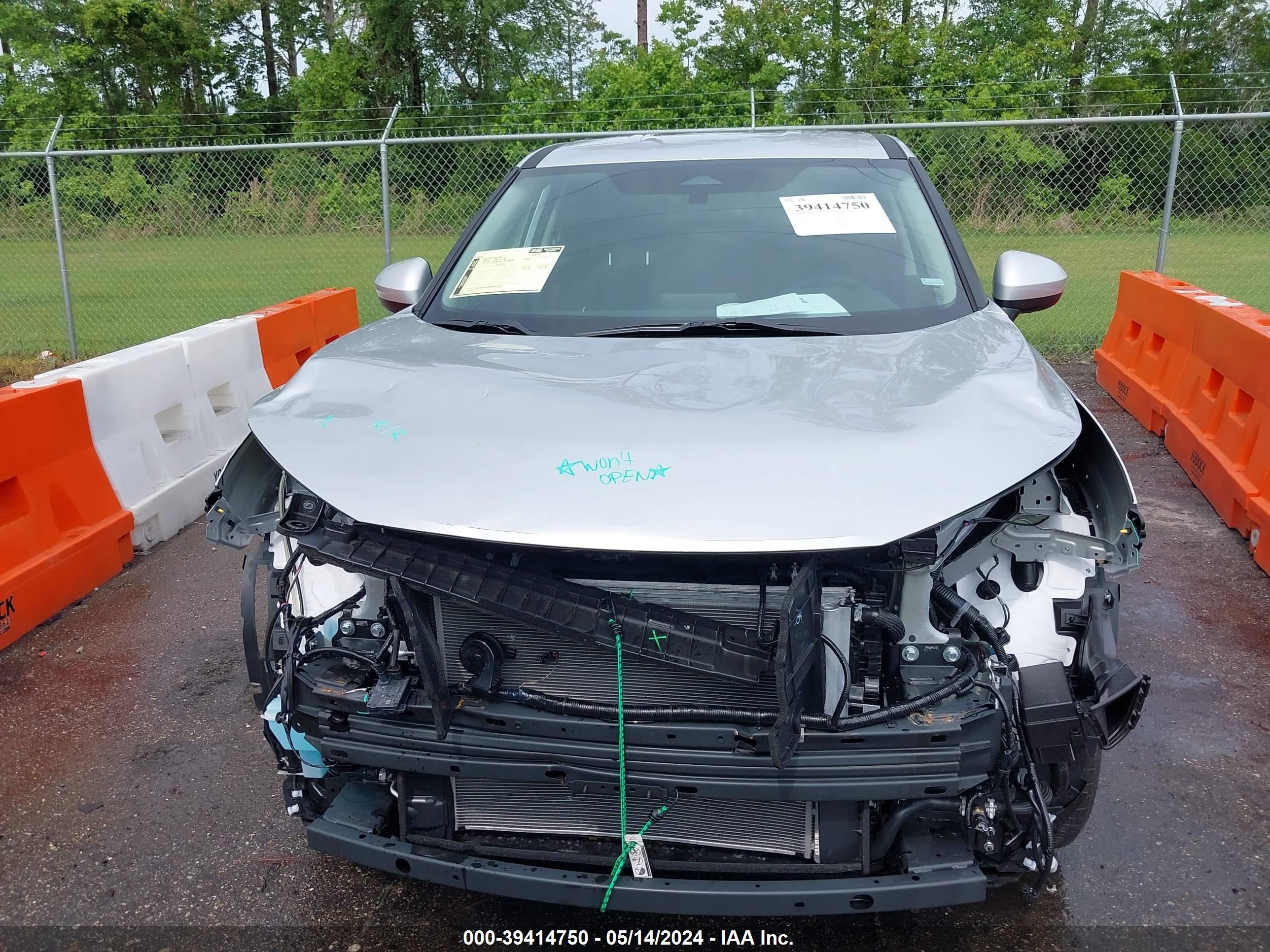 Photo 12 VIN: 5N1BT3BA2RC686525 - NISSAN ROGUE 