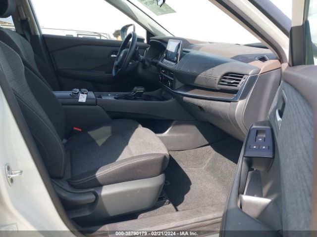 Photo 4 VIN: 5N1BT3BA3PC760905 - NISSAN ROGUE 