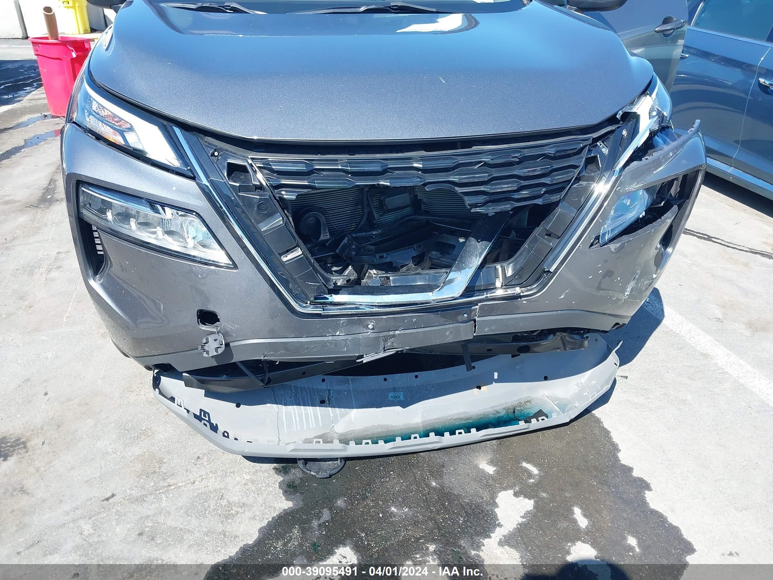 Photo 5 VIN: 5N1BT3BA3PC765358 - NISSAN ROGUE 